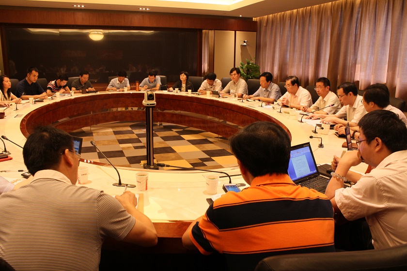 公司召开党委专题扩大会议2 2013.9.12.JPG